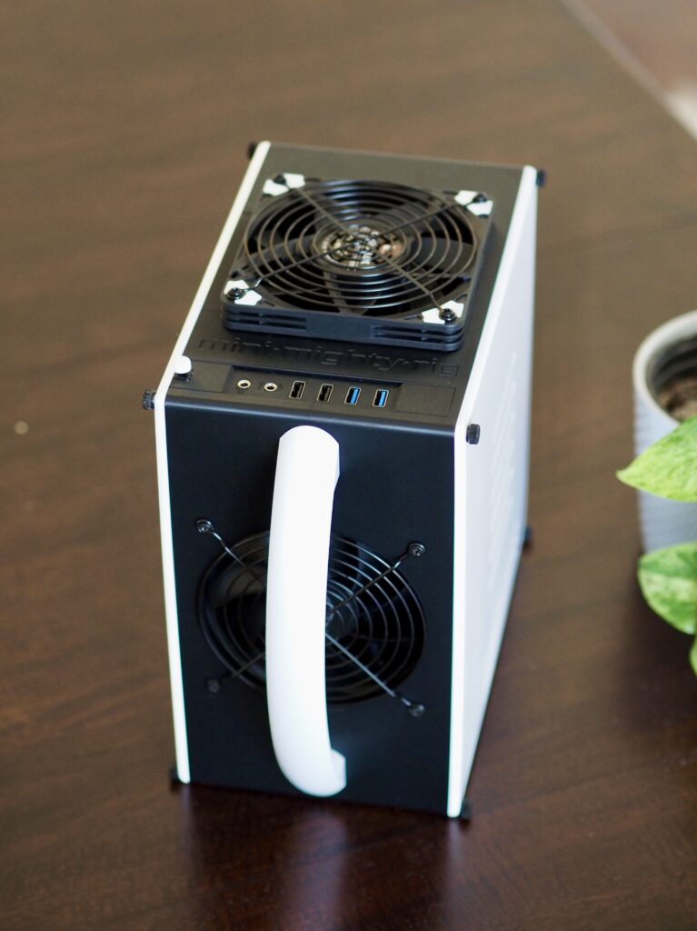 Mini Mighty Rig, Black and White — assembled, hero shot