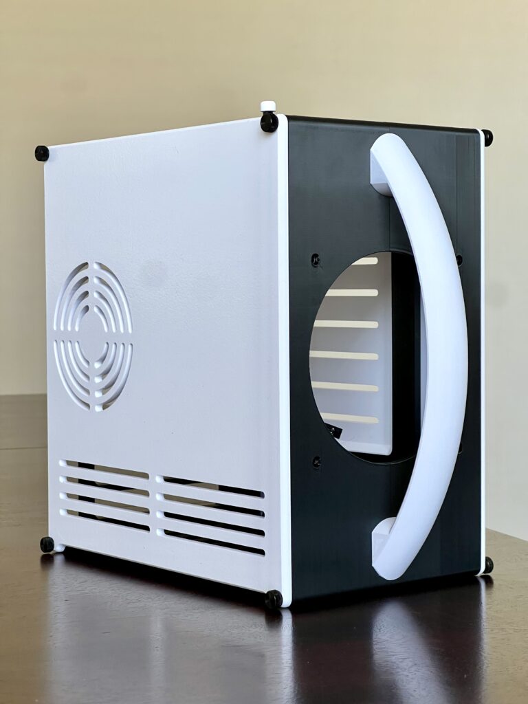 Mini Mighty Rig, Black and White — case, front, left-side view